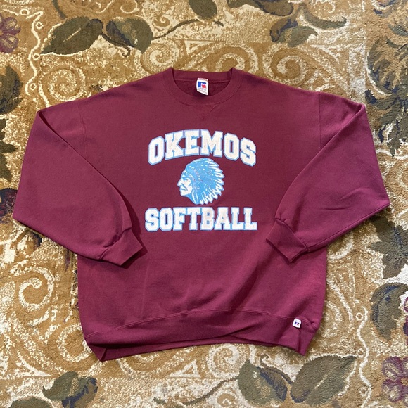 Russell Athletic Other - Russell Athletics burgundy crewneck